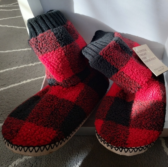 NWT in Box Slipper Socks Buffalo Check Pattern - Picture 11 of 16